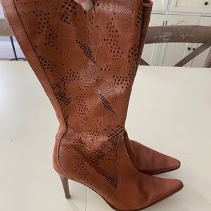 Italian leather heel boots